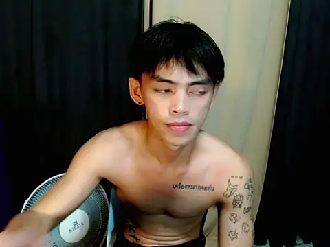 urhunky boy online show from 05-24-26, 09:47