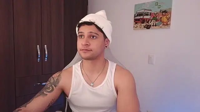 domsantiago  online show from 09-10-25, 10:43