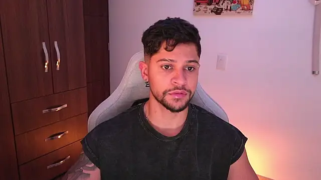 domsantiago  online show from 02-04-26, 03:34