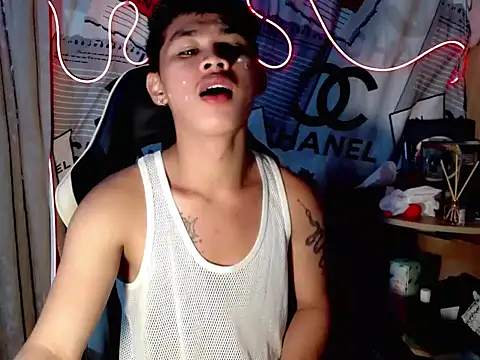 Snapshot of asianhardcock25 chatting on 11-10-25, 09:58 asianhardcock25 online show from 11-10-25, 09:58