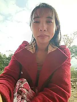 Snapshot of emaame68 chatting on 11-15-25, 01:03 emaame68 online show from 11-15-25, 01:03