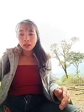 Snapshot of emaame68 chatting on 11-20-25, 01:17 emaame68 online show from 11-20-25, 01:17