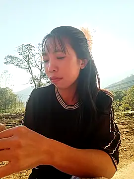 Snapshot of emaame68 chatting on 11-25-25, 01:16 emaame68 online show from 11-25-25, 01:16