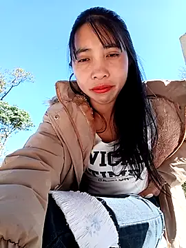 Snapshot of emaame68 chatting on 11-29-25, 06:27 emaame68 online show from 11-29-25, 06:27