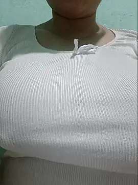 Shiny Babe online show from 06-16-26, 03:03