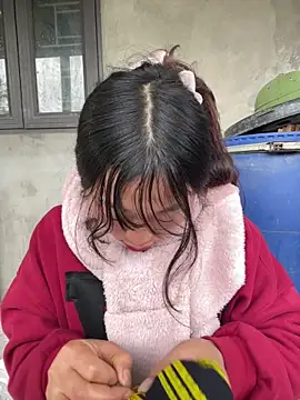 Snapshot of isaaa5 chatting on 03-12-26, 01:45 isaaa5 online show from 03-12-26, 01:45