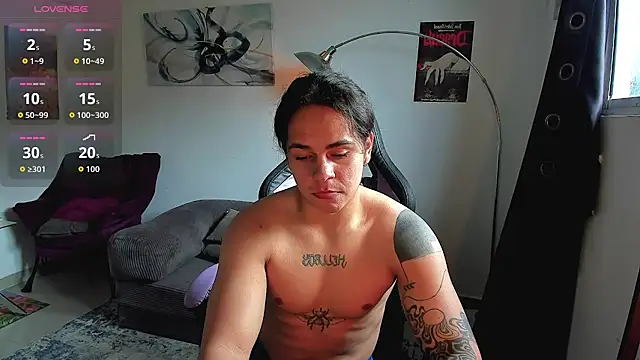 Maximiliano scoott   online show from 04-18-26, 07:07