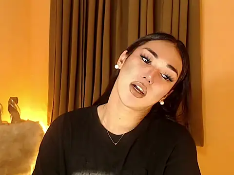 Snapshot of magnificent_kitana chatting on 09-12-25, 05:57 magnificent kitana online show from 09-12-25, 05:57