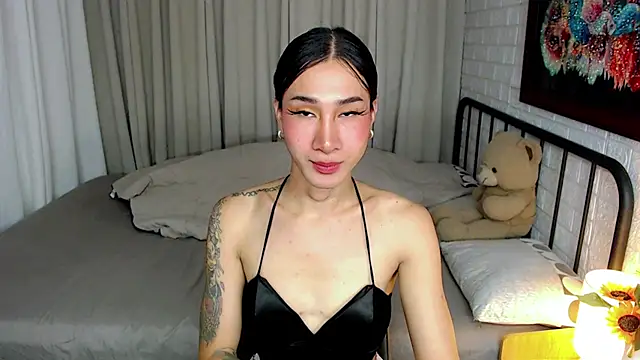 TRANSGODDESSA online show from 12-23-25, 01:03