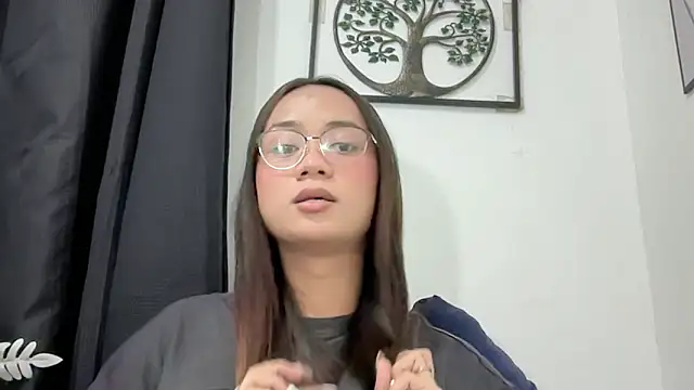 Zialustts online show from 03-17-26, 01:58