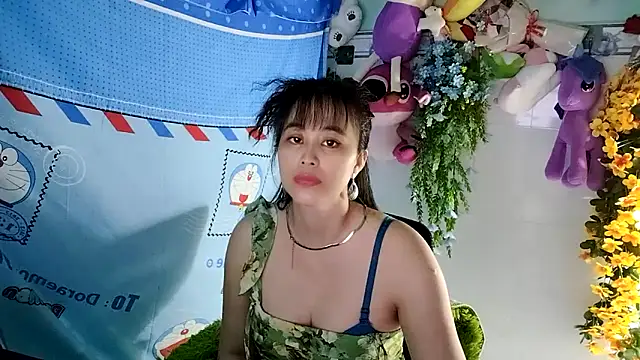 Snapshot of emgaixinhngoan chatting on 11-20-25, 03:12 emgaixinhngoan online show from 11-20-25, 03:12