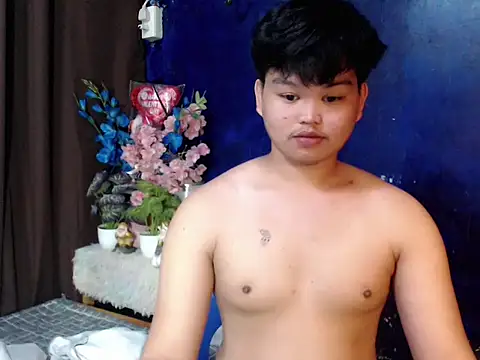 Reynelcock online show from 03-09-26, 06:12