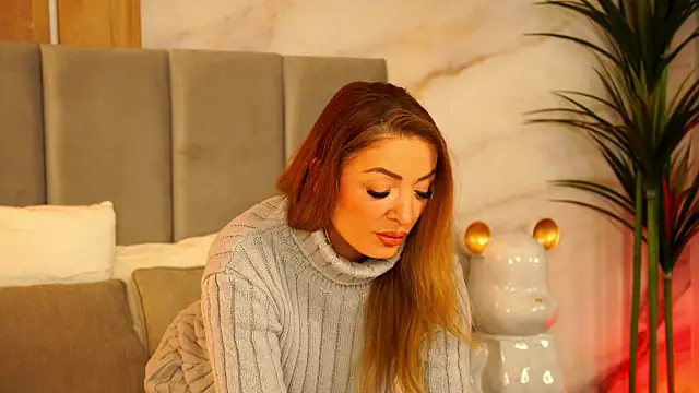 Snapshot of Izabellle02 chatting on 12-20-25, 06:09 Izabellle02 online show from 12-20-25, 06:09