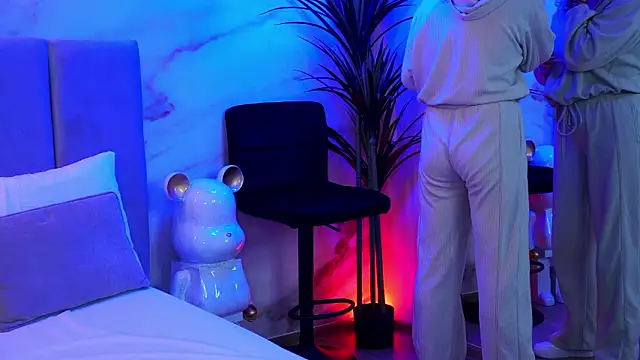 Izabellle02 online show from 03-08-26, 04:49