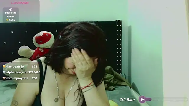 Snapshot of Chantalvedette chatting on 12-27-24, 08:35 Chantalvedette online show from 12-27-24, 08:35