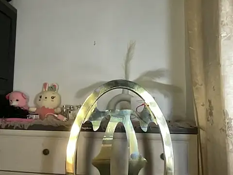 slimladyxoxo online show from 12-15-25, 11:31