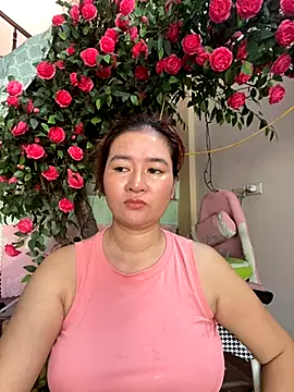 Snapshot of Bollozzy_89 chatting on 10-17-25, 05:21 Bollozzy 89 online show from 10-17-25, 05:21