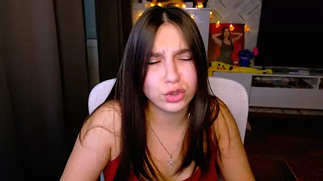 Arianna Grend online show from 10-27-25, 02:43