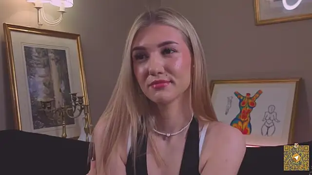 Snapshot of BeatrixGummer chatting on 10-03-25, 08:17 BeatrixGummer online show from 10-03-25, 08:17