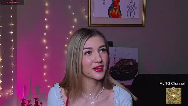 Snapshot of BeatrixGummer chatting on 11-19-25, 08:20 BeatrixGummer online show from 11-19-25, 08:20