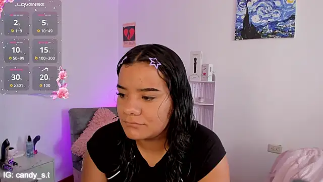 Shophie thoopson online show from 07-25-26, 02:14
