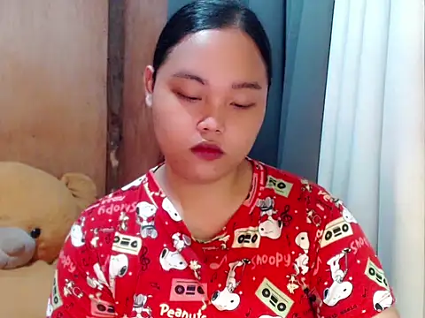  Lylia online show from 11-28-25, 02:58