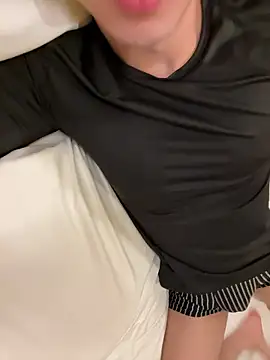 gochu1004 online show from 11-30-25, 02:54