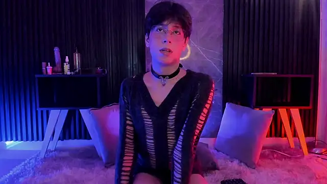 luixdust  online show from 09-16-25, 04:46