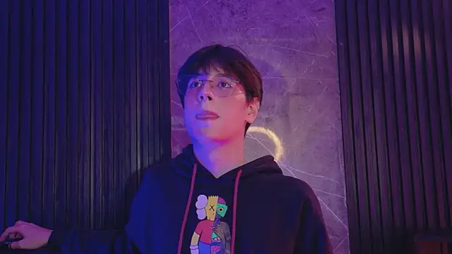 luixdust  online show from 09-17-25, 05:20