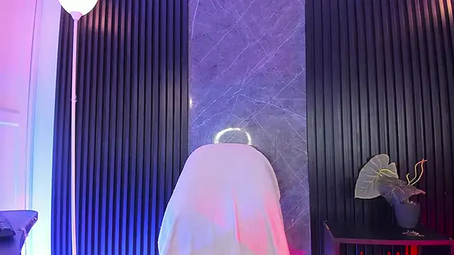 luixdust  online show from 11-29-25, 04:37