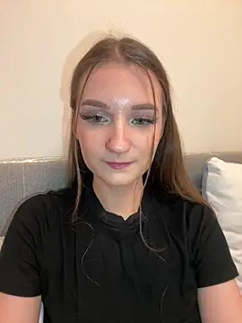 AdelinaEmber online show from 11-13-25, 05:12