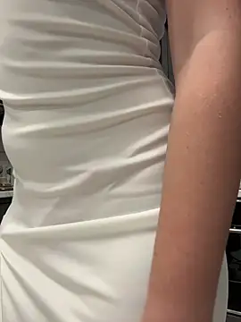 Snapshot of Umka-29 chatting on 11-21-25, 04:44 Umka-29 online show from 11-21-25, 04:44