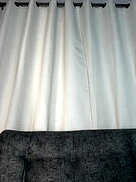 Snapshot of Alexa__Blue chatting on 09-11-25, 04:23 Alexa  Blue online show from 09-11-25, 04:23