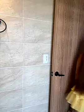 Snapshot of Nikii__ chatting on 11-10-25, 12:15 Nikii online show from 11-10-25, 12:15