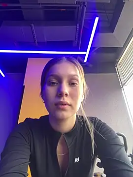 Nikii   online show from 04-09-26, 04:56