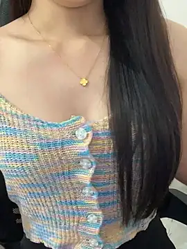 JennyQueen18 online show from 04-11-26, 07:35