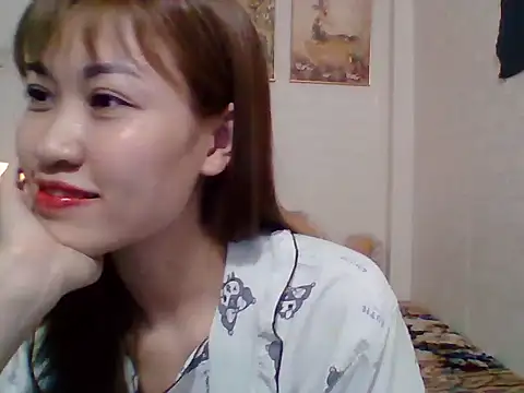 Snapshot of __Donna__ chatting on 10-21-25, 02:51   Donna   online show from 10-21-25, 02:51