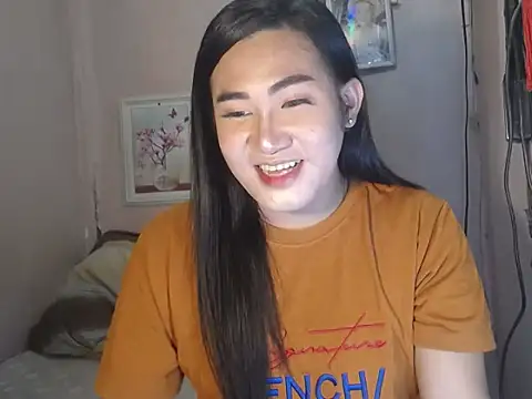 Snapshot of behappy4me chatting on 09-14-25, 04:22 behappy4me online show from 09-14-25, 04:22