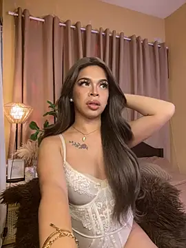 Snapshot of Nyxie_luxx chatting on 02-22-26, 06:39 Nyxie luxx online show from 02-22-26, 06:39