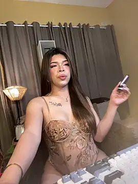 Snapshot of Nyxie_luxx chatting on 04-05-26, 09:01 Nyxie luxx online show from 04-05-26, 09:01