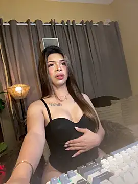 Snapshot of Nyxie_luxx chatting on 04-12-26, 08:30 Nyxie luxx online show from 04-12-26, 08:30