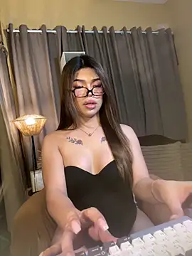 Snapshot of Nyxie_luxx chatting on 05-02-26, 11:59 Nyxie luxx online show from 05-02-26, 11:59