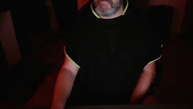 Hairyfred73 online show from 10-13-25, 03:50