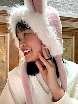 Daisy018 online show from 11-18-25, 04:17