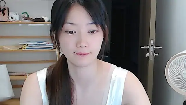 Mimi-cnbaby online show from 05-17-26, 02:57
