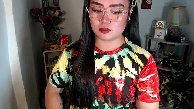 Snapshot of YourSweet-mich chatting on 09-13-25, 12:21 YourSweet-mich online show from 09-13-25, 12:21