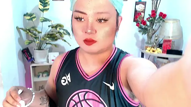 Snapshot of YourSweet-mich chatting on 09-26-25, 11:36 YourSweet-mich online show from 09-26-25, 11:36