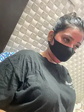 Hot Jaanvi  online show from 06-29-26, 04:08