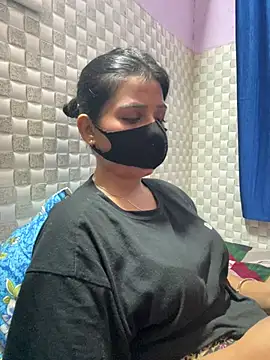 Hot Jaanvi  online show from 07-19-26, 03:27
