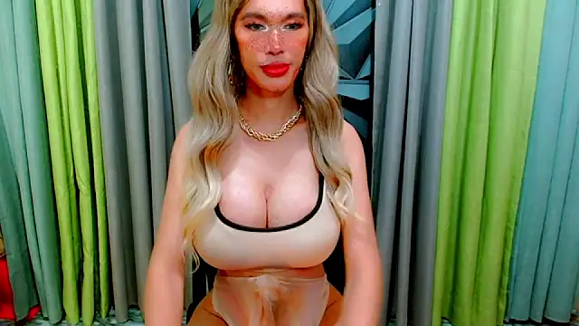 Snapshot of MistresDaBigCOCKxxxxxx chatting on 05-26-26, 02:51 MistresDaBigCOCKxxxxxx online show from 05-26-26, 02:51